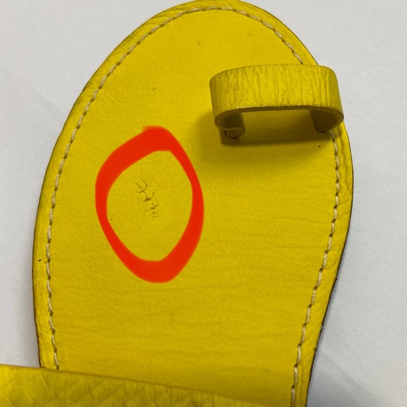 1937 Footwear from DSW bright yellow sandals - Picture 8 of 10